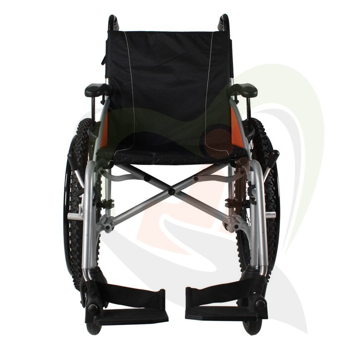 Rolstoel Excel G-Explorer - eropuit met een offroader - zitbreedte 45 cm
