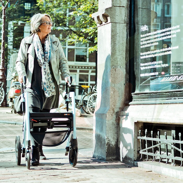 Parkinson rollator Rollz Motion Rhythm