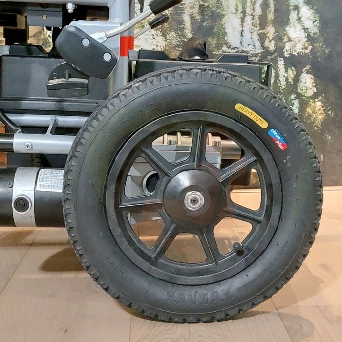 Tweedehands elektrische rolstoel - Vermeiren Express - Nieuwstaat