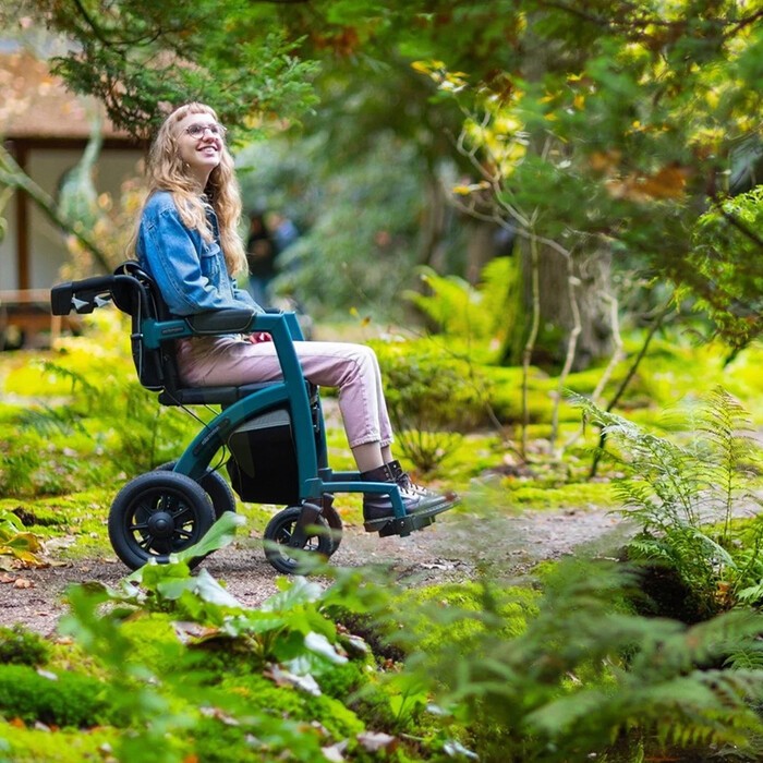 Rollz Motion Performance met luchtbanden - rolstoel en rollator in 1