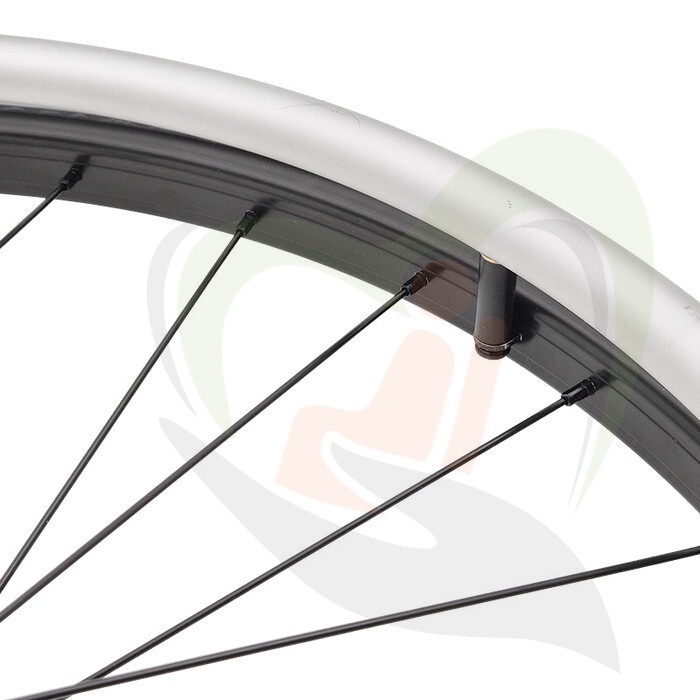 Rolstoelwiel compleet - 24x1 3/8 standaard - per stuk