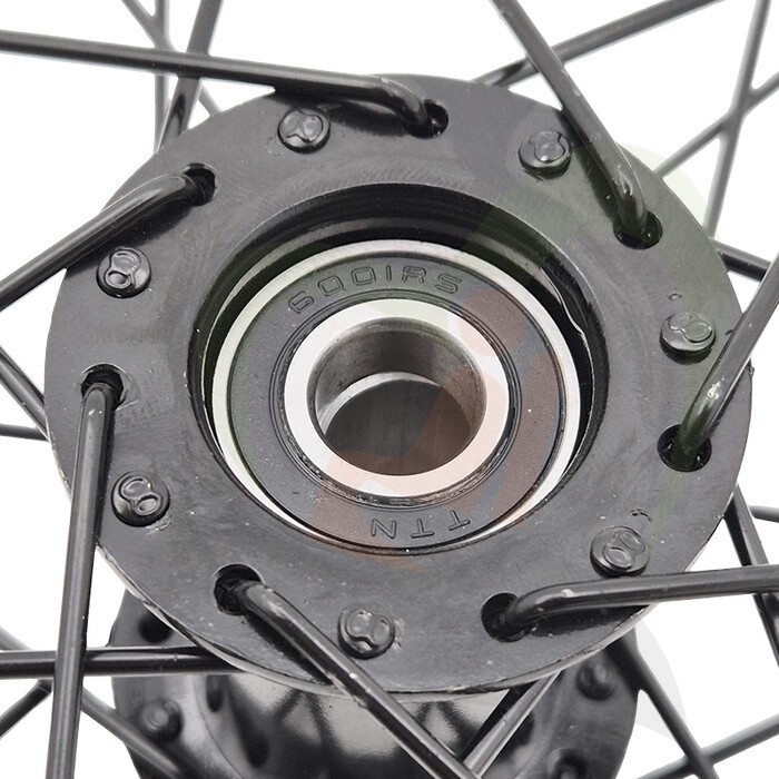 Rolstoelwiel compleet - 24x1 3/8 standaard - per stuk