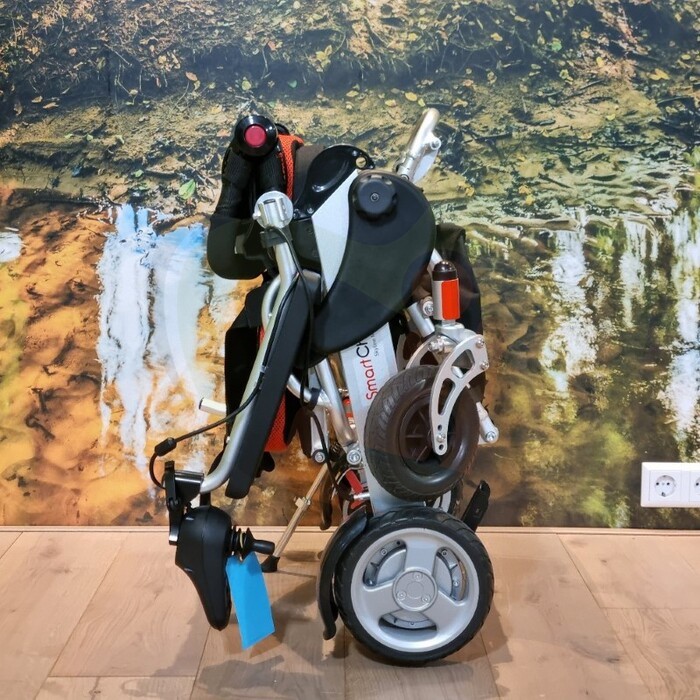 Tweedehands elektrische rolstoel - Skyline Mobility Smartchair 2024 - Nieuwstaat
