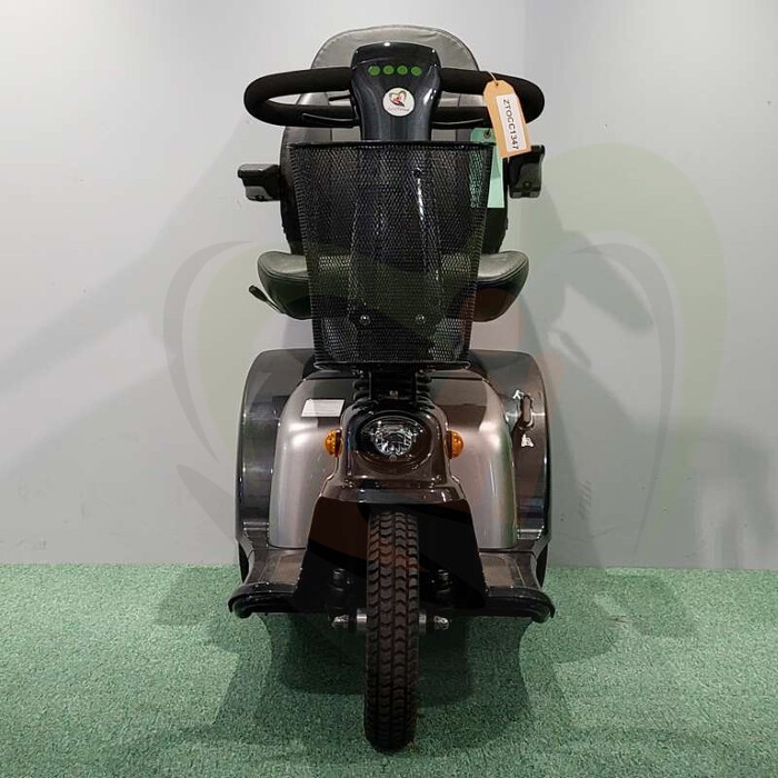 Tweedehands scootmobiel - Life & Mobility Mezzo zwart/zilver