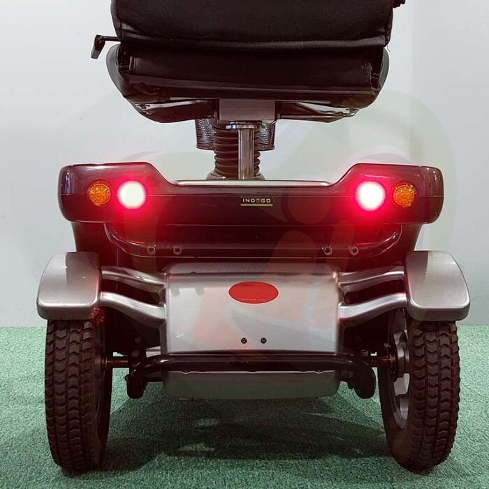 Tweedehands scootmobiel - Life & Mobility Mezzo zwart/zilver