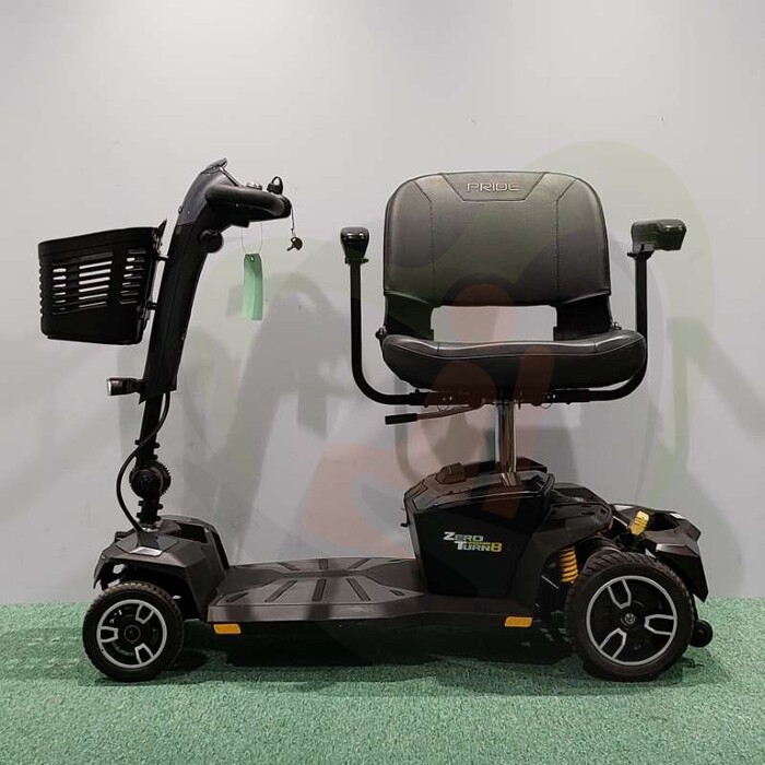 Tweedehands scootmobiel - Pride Zero Turn 8 2022