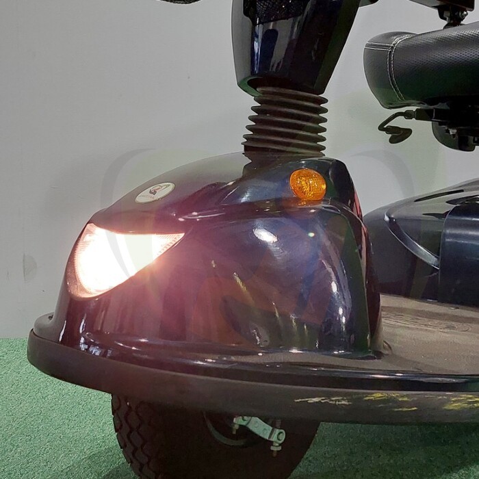 Tweedehands scootmobiel - Invacare Comet Pro 3-wiel blauw