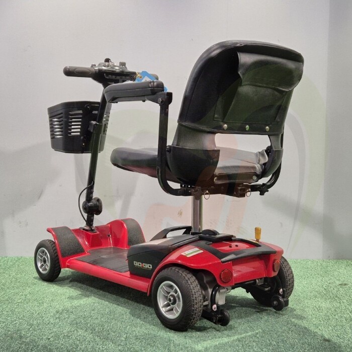 Tweedehands scootmobiel - Pride Ultra X 4-wiel rood