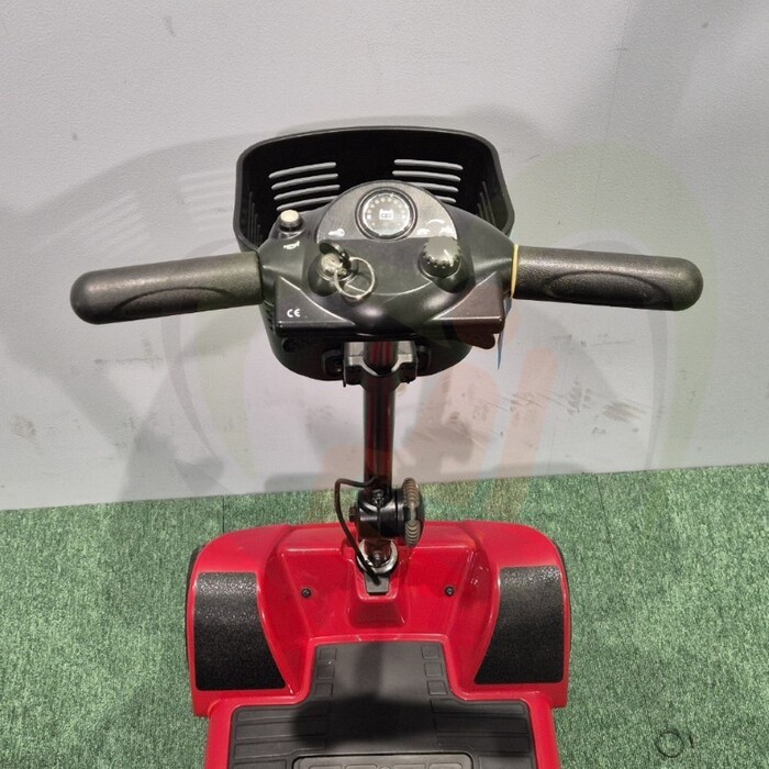 Tweedehands scootmobiel - Pride Ultra X 4-wiel rood