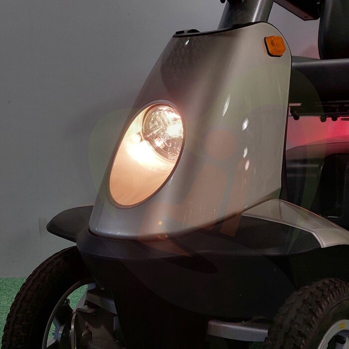 Tweedehands scootmobiel - Sterling Trophy 6