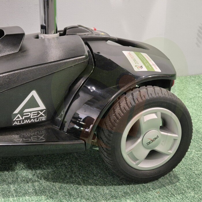 Tweedehands scootmobiel - Pride Apex Alumalite