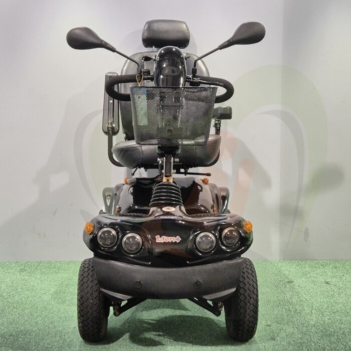 Tweedehands scootmobiel - Mango Lion 4 zwart