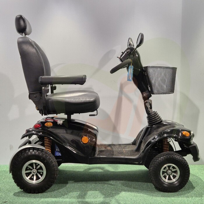 Tweedehands scootmobiel - Mango Lion 4 zwart