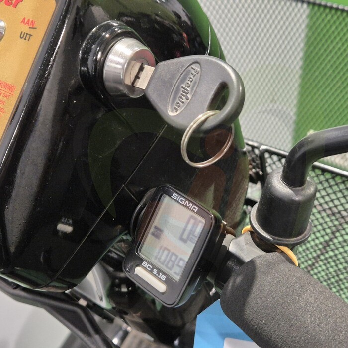 Tweedehands scootmobiel - Mango Lion 4 zwart