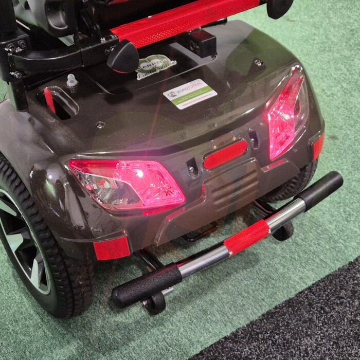Tweedehands scootmobiel - Vermeiren Carpo 4LE