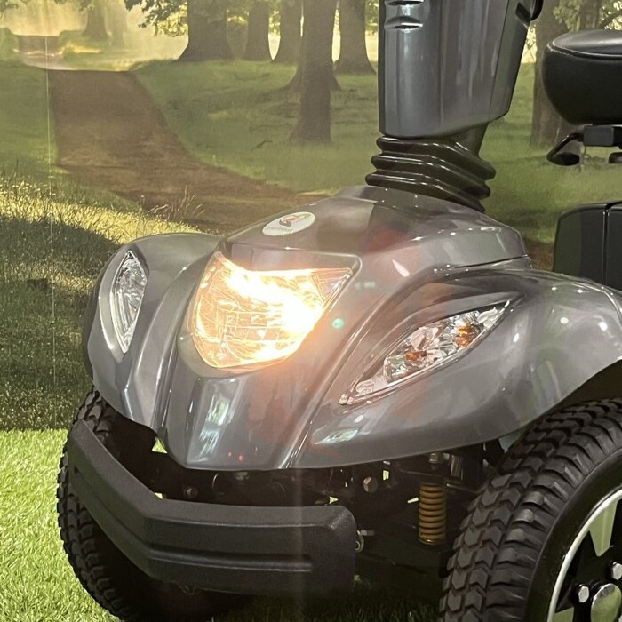 Tweedehands scootmobiel - Mango Leopard 4 / Carpo 4D