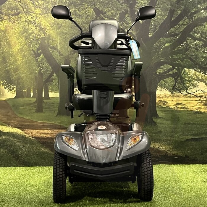 Tweedehands scootmobiel - Mango Leopard 4 / Carpo 4D