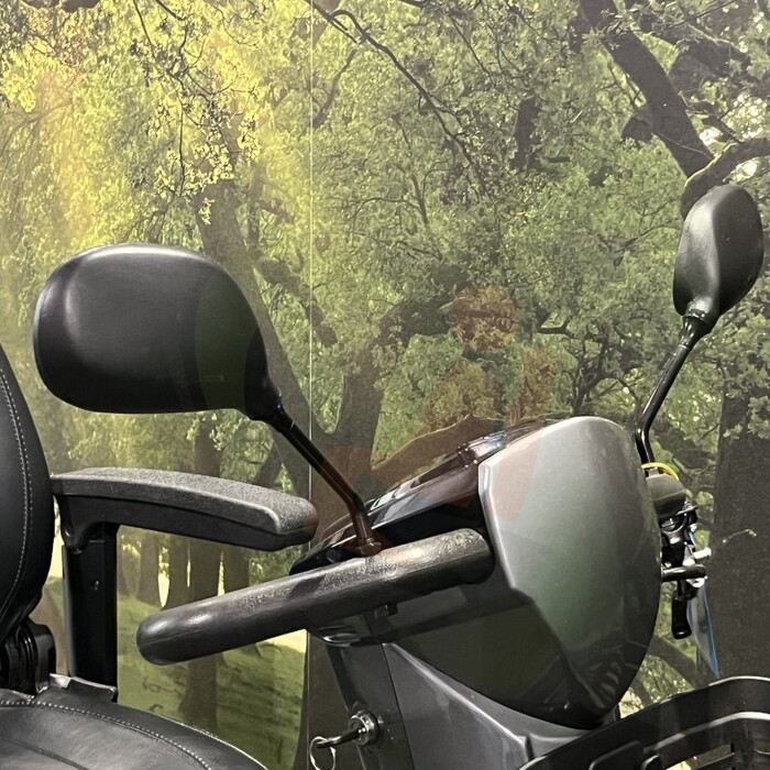 Tweedehands scootmobiel - Mango Leopard 4 / Carpo 4D