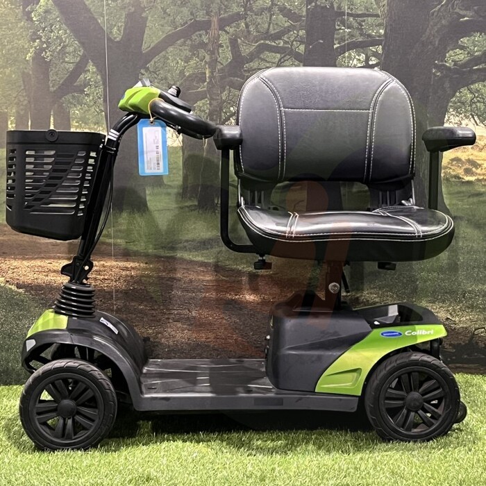 Tweedehands scootmobiel - invacare colibri 4-wiel met nieuwe accu's