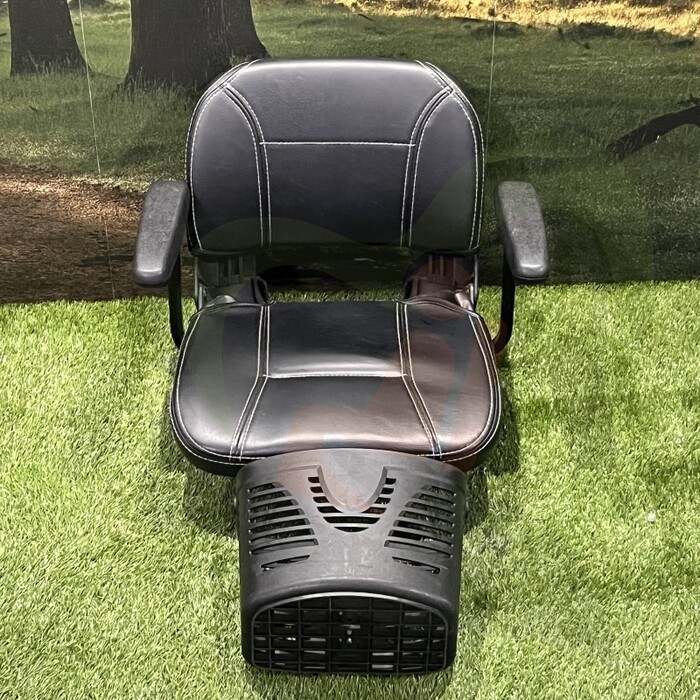 Tweedehands scootmobiel - invacare colibri 4-wiel met nieuwe accu's