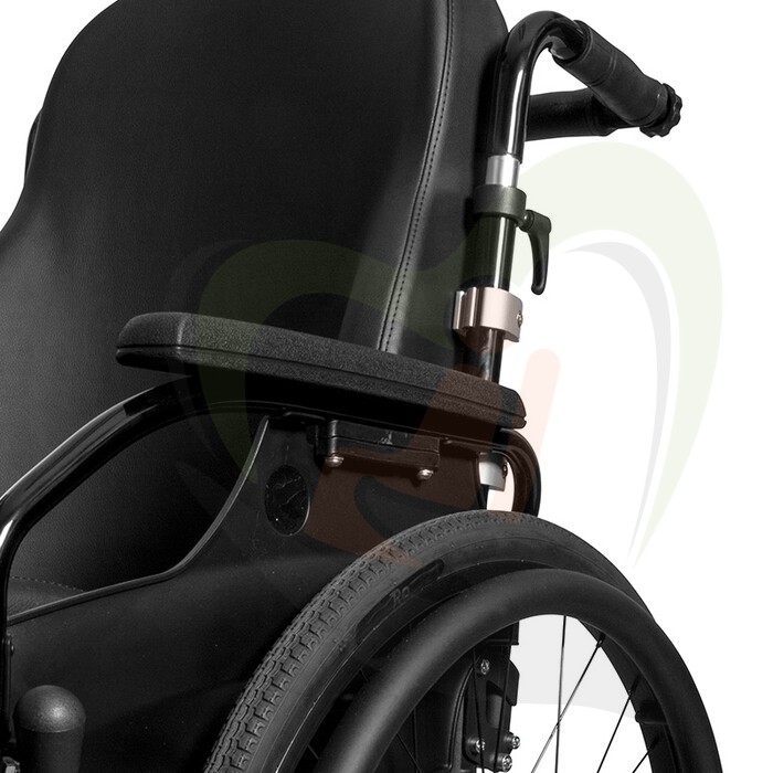 Rolstoel Vermeiren V300D Comfort Black Edition - Geschikt voor dagelijks gebruik