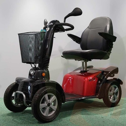 Tweedehands scootmobiel - Life en Mobility Mezzo 4 Rosso incl. garantie & nieuwe accu's				