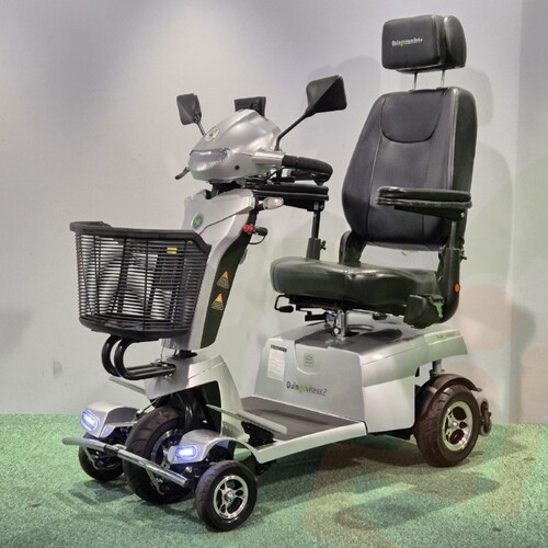 Tweedehands scootmobiel - Quingo Vitess II incl achteruitrijcamera en handvatverwarming
