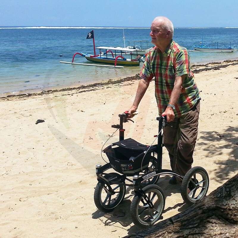 Trionic Walker 14er - ergonomische outdoor rollator met stuurwiel stabilisatie systeem