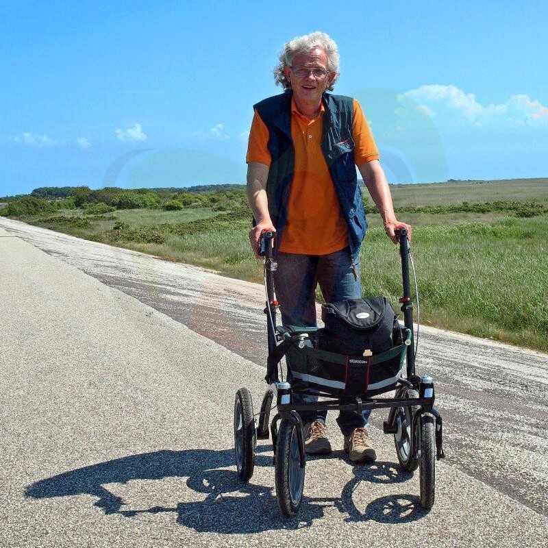Trionic Walker 14er - ergonomische outdoor rollator met stuurwiel stabilisatie systeem