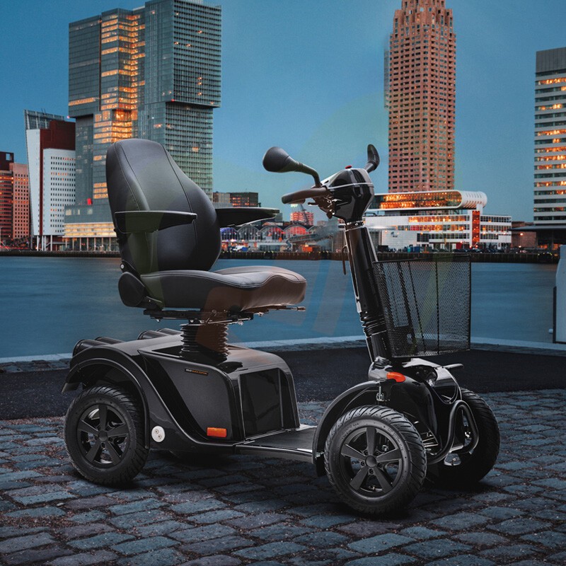 Scootmobiel Life en Mobility Solo 4 Black Edition