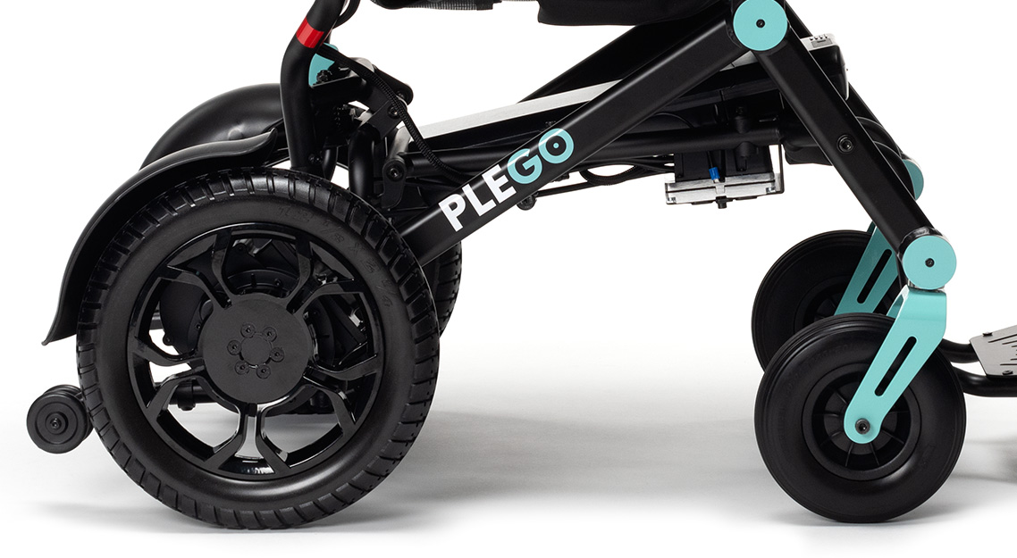 Extra comfort met luchtbanden - Opvouwbare elektrische rolstoel - Vermeiren Plego - Eenvoudig opklapbaar