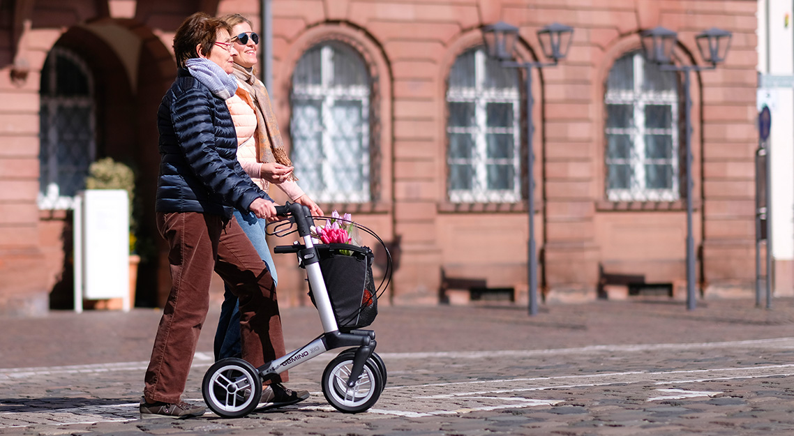 Prettige loopervaring - Rollator Sunrise Medical Gemino 30 Comfort - Grote wielen