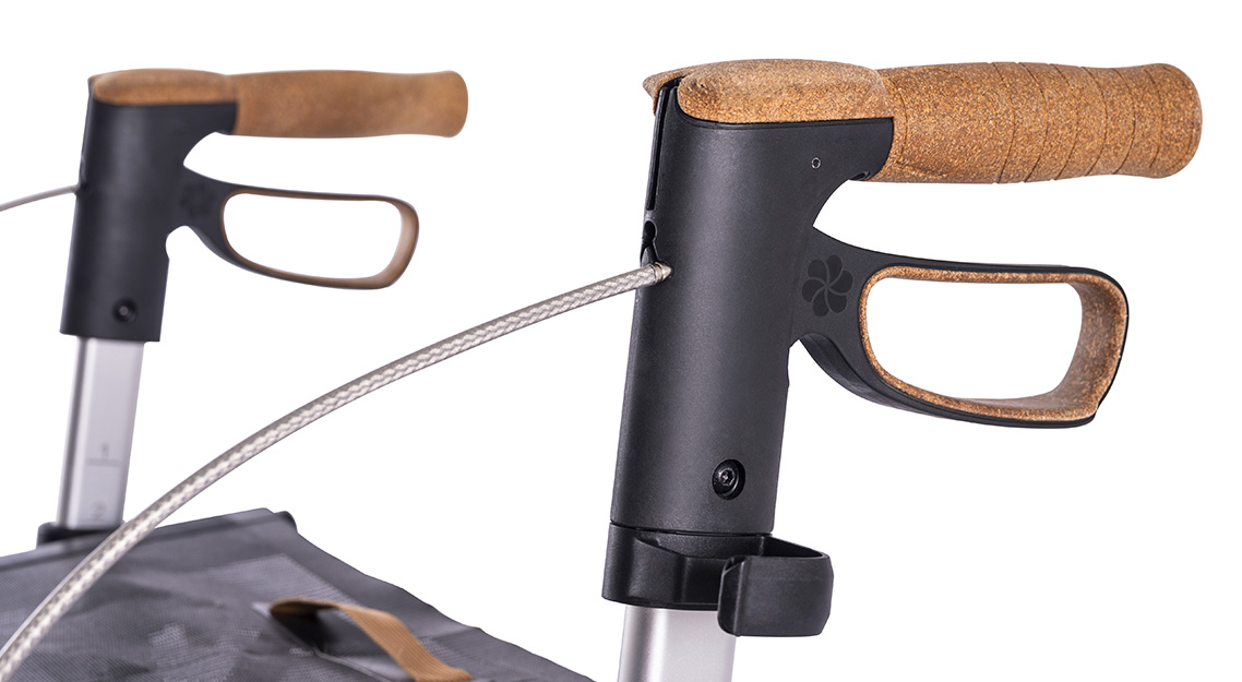 Unieke handvatten van natuurlijk kurk - Rollator Saljol Carbon - Ultra lichtgewicht design rollator