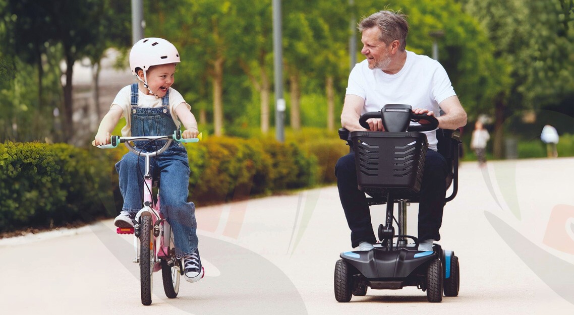 Een Scootmobiel die bij uw Levensstijl Past - Opvouwbare scootmobiel - Vermeiren One Air Plus met luchtbanden