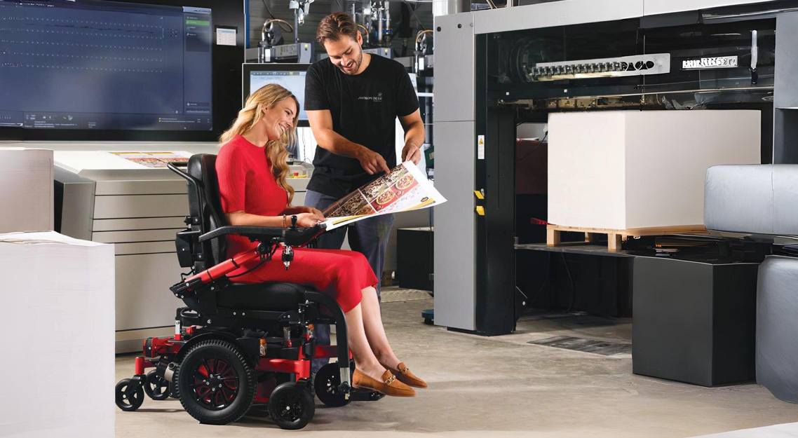 Wendbaarheid met vertrouwen - Elektrische rolstoel ELRO Sigma MWD - Wendbaar en compact