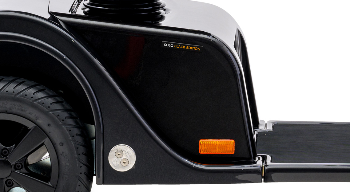 Black Edition uitvoering - Scootmobiel Life en Mobility Solo 3 Black Edition - Lithium Powered
