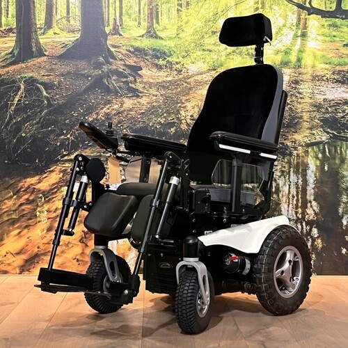 Tweedehands elektrische rolstoel - Quickie Jive R - Nieuwstaat