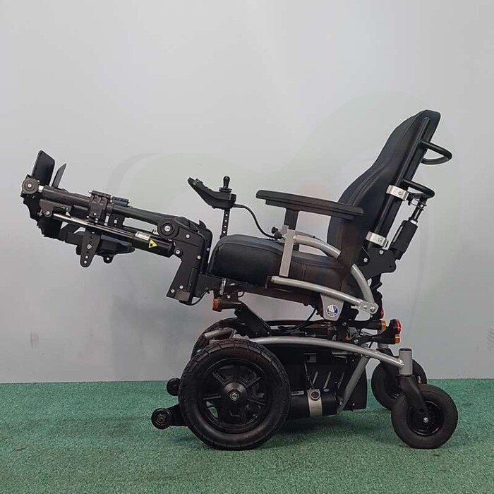 Tweedehands elektrische rolstoel - Vermeiren Navix FWD